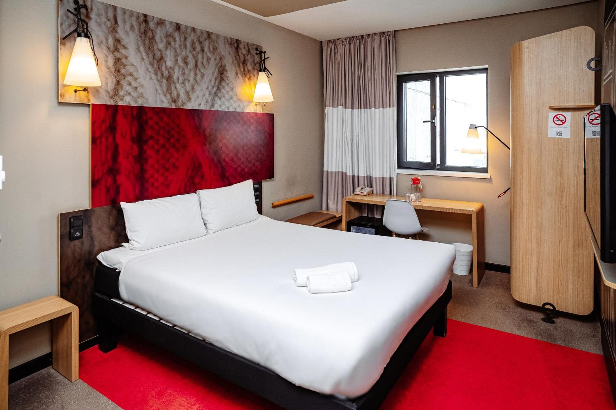 Ibis Aktobe Hotel Ngoại thất bức ảnh