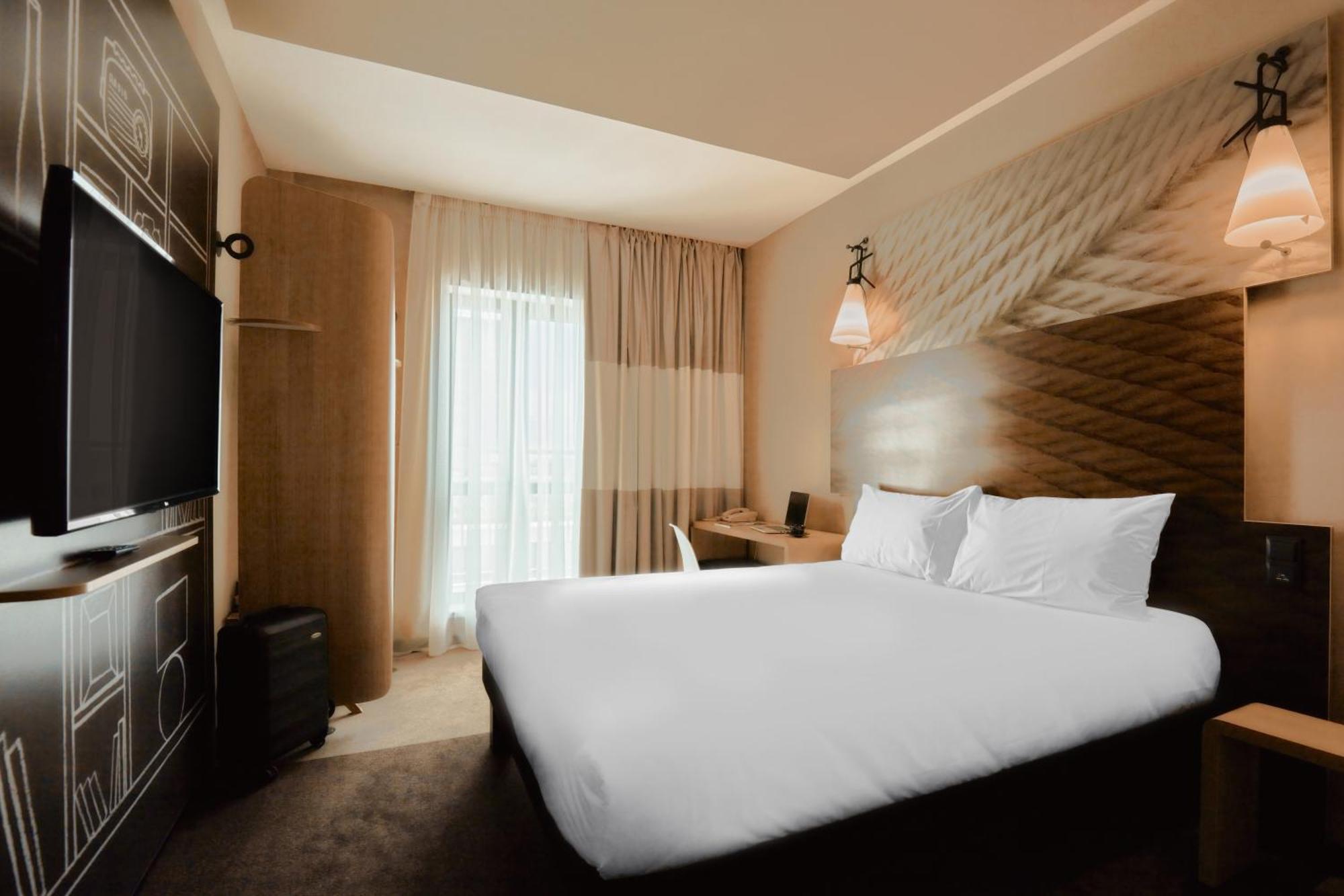 Ibis Aktobe Hotel Ngoại thất bức ảnh