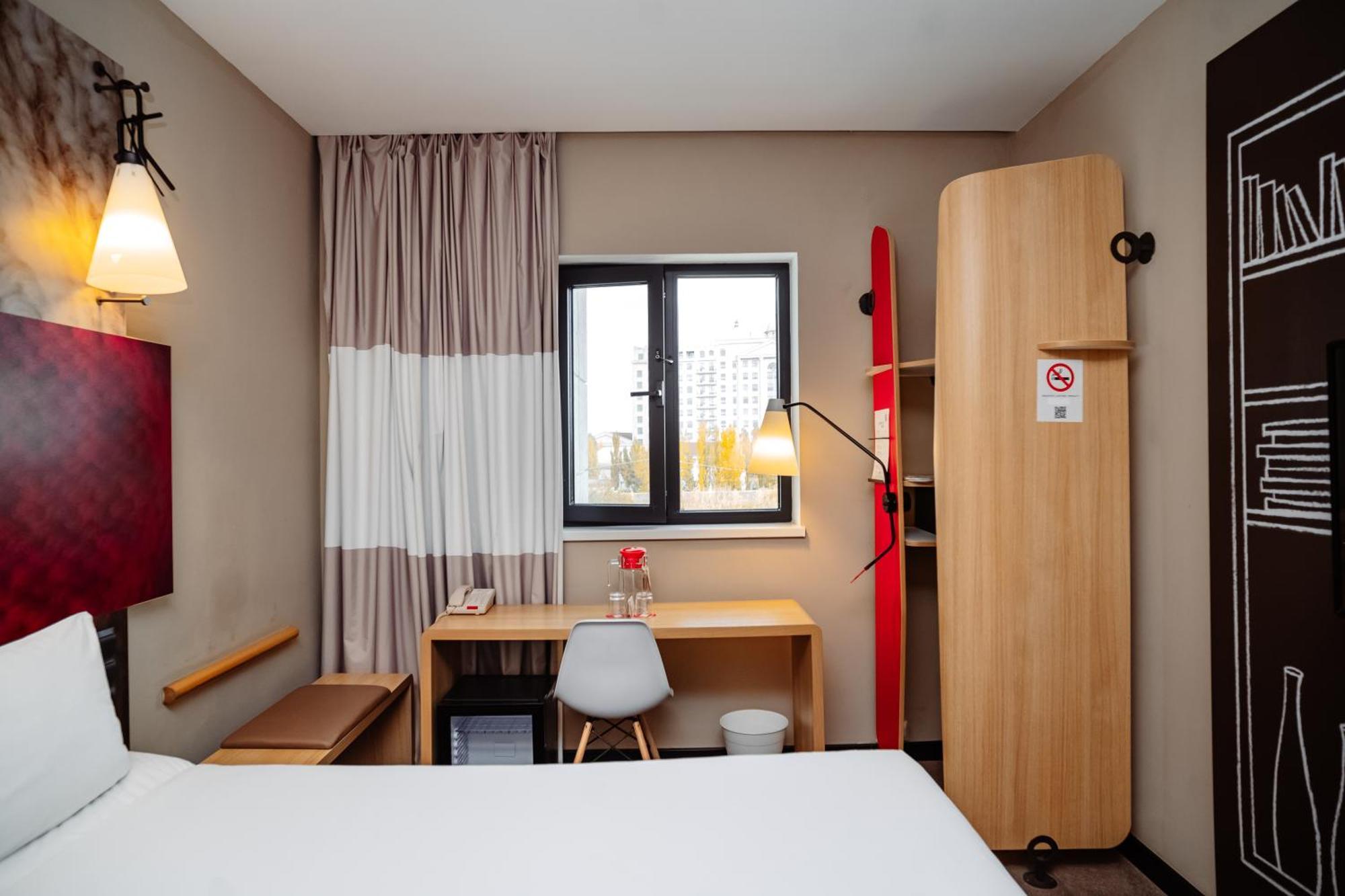 Ibis Aktobe Hotel Phòng bức ảnh