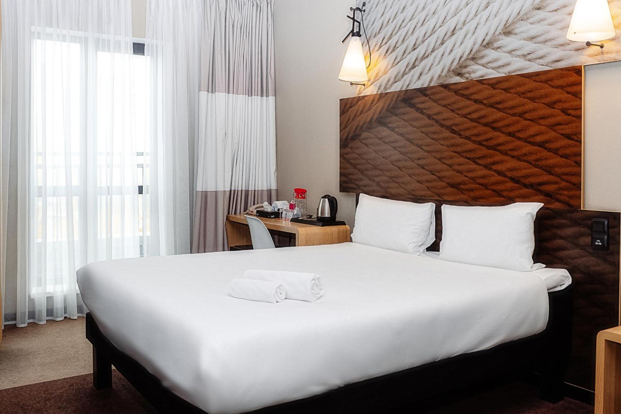 Ibis Aktobe Hotel Ngoại thất bức ảnh